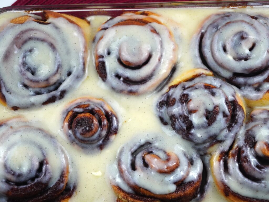 sourdough cinnamon rolls