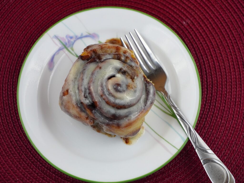 sourdough cinnamon rolls