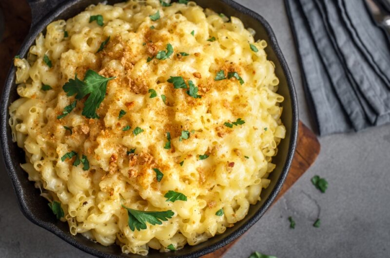 Dutch Oven Mac and Cheese